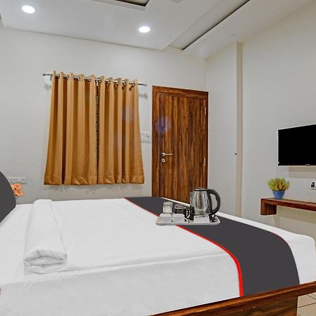 Hotel O Blue Sky Indore Buitenkant foto