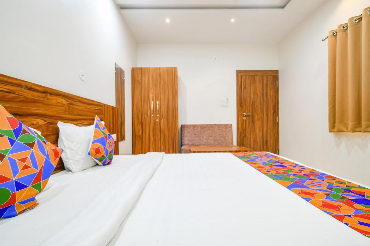 Hotel O Blue Sky Indore Buitenkant foto