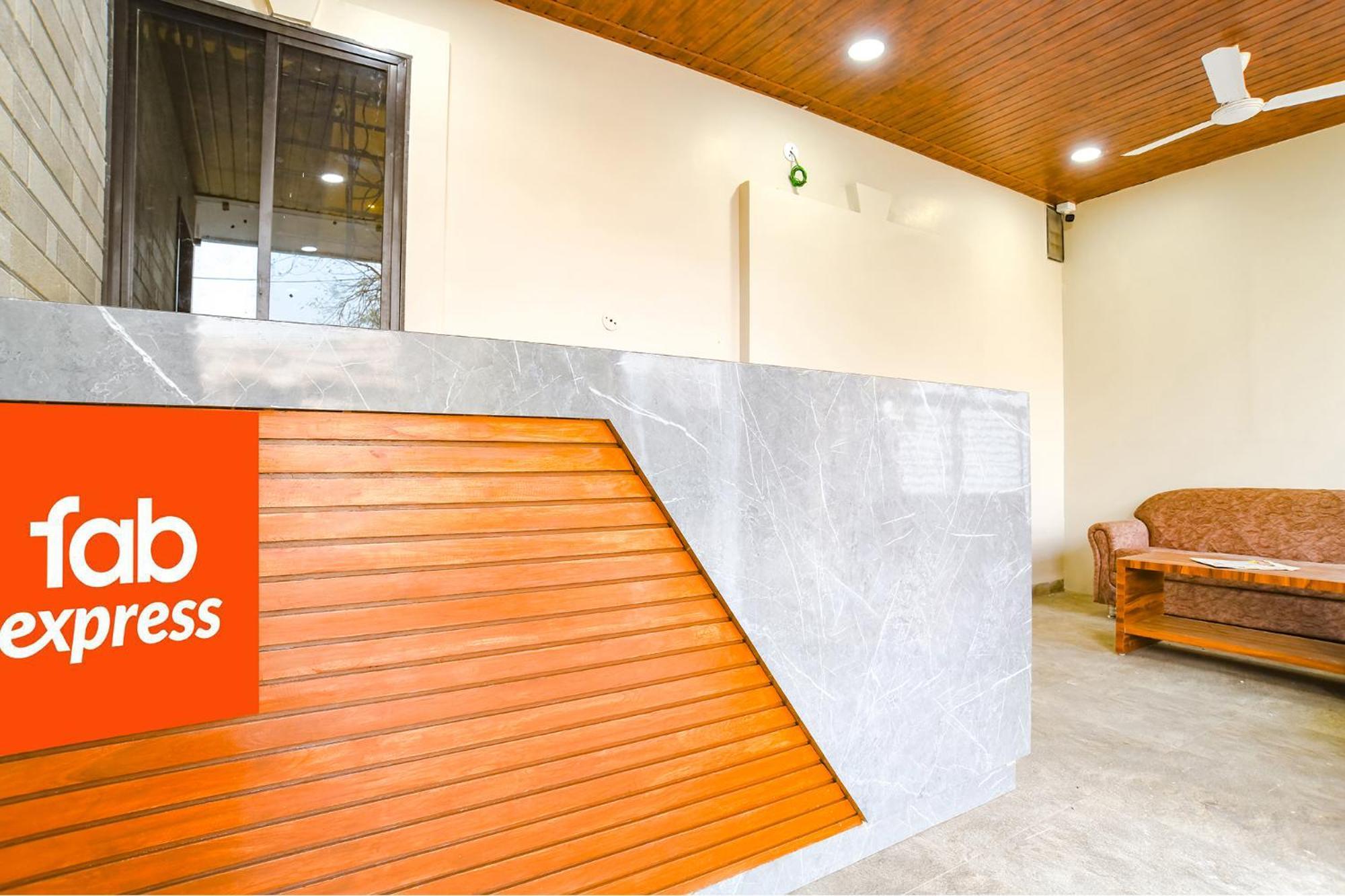 Hotel O Blue Sky Indore Buitenkant foto